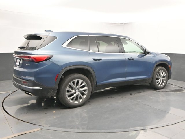 Used 2026 Buick Enclave Preferred AWD/4WD image 2
