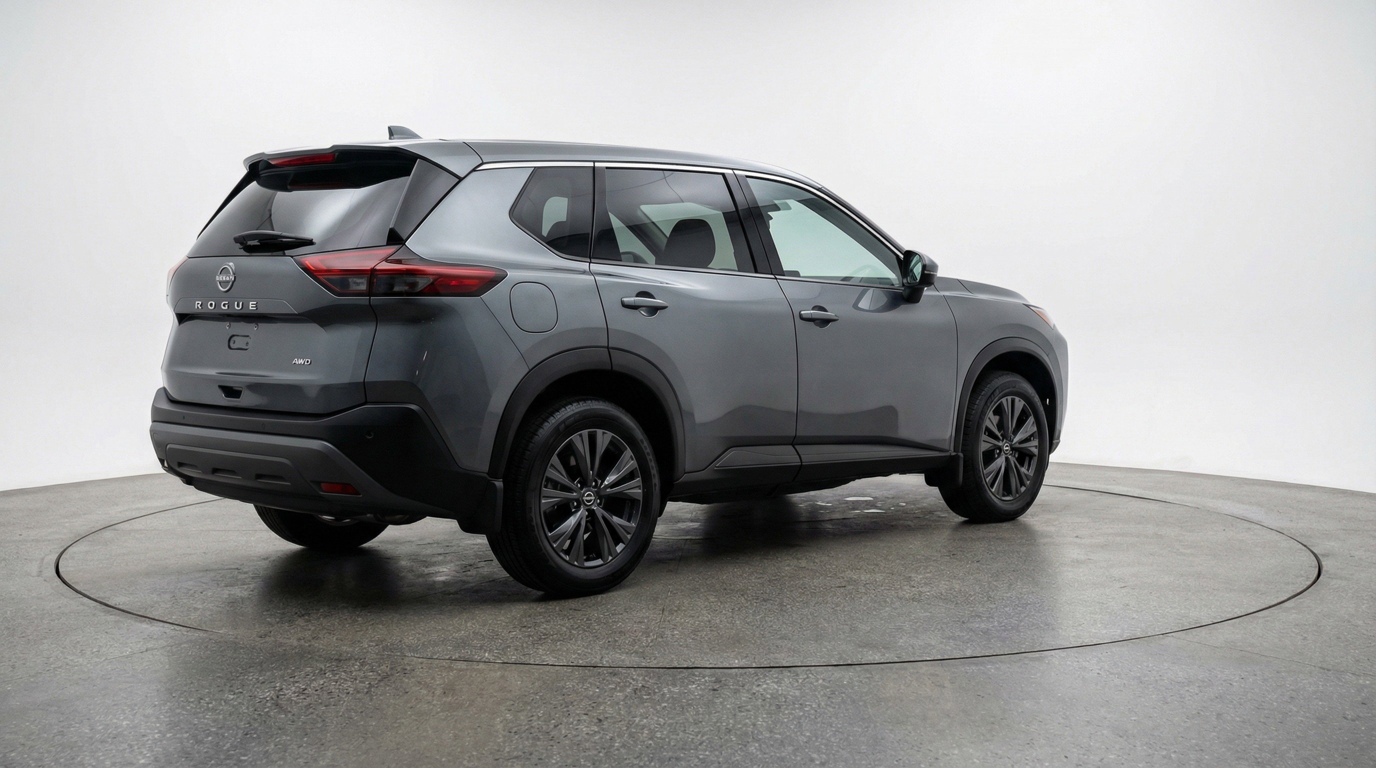 Used 2025 Nissan Rogue SV FWD image 9