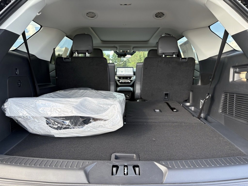 New 2026 Ford Explorer Active image 35