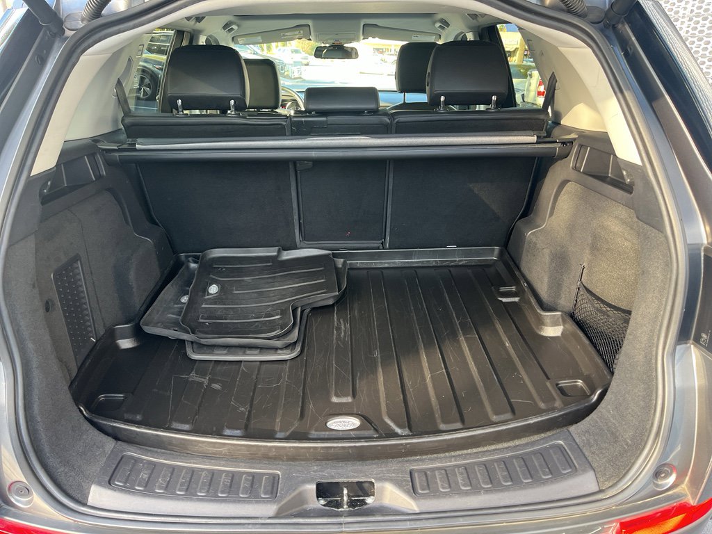 Used 2016 Land Rover Discovery Sport HSE image 9