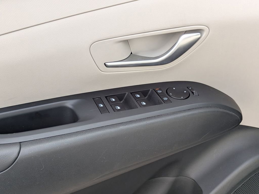 Used 2025 Hyundai Tucson SEL image 16
