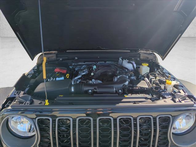 New 2026 Jeep Gladiator Sport AWD/4WD image 17
