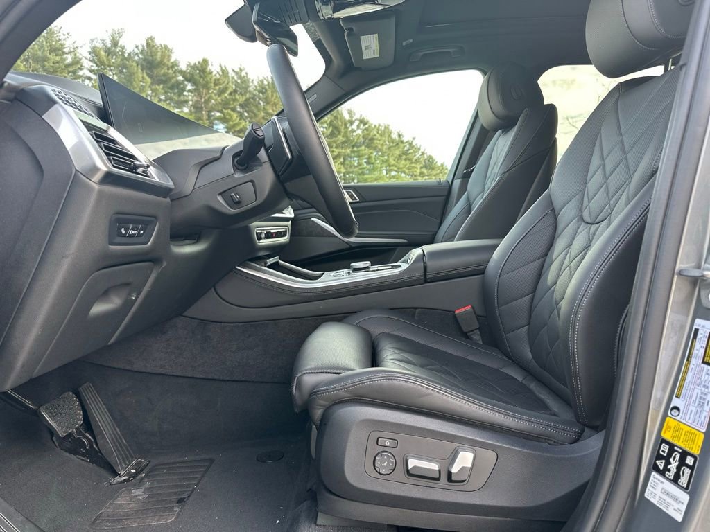 Certified 2024 BMW X5 xDrive40i w/ Premium Package image 17
