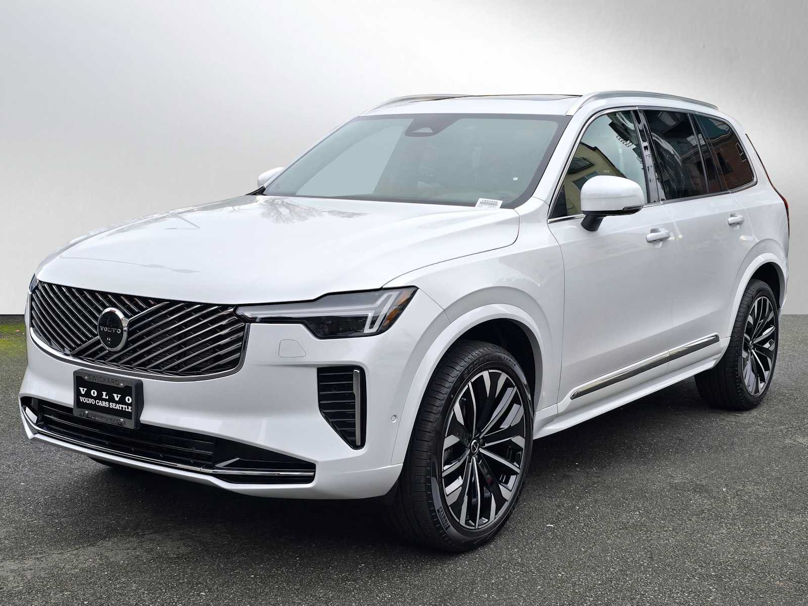 New 2026 Volvo XC90 B6 Plus w/ Protection Package Premier AWD/4WD image 7