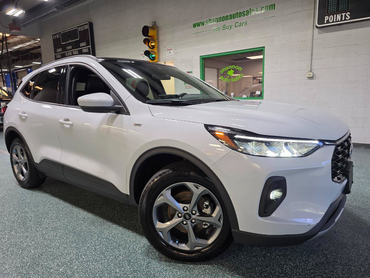 Used 2025 Ford Escape ST-Line Select w/ Tech Pack #1 AWD/4WD image 14