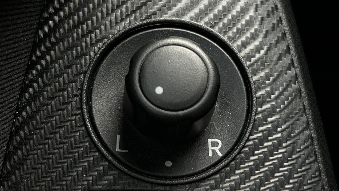 Used 2014 MAZDA MAZDA3 i Sport image 37