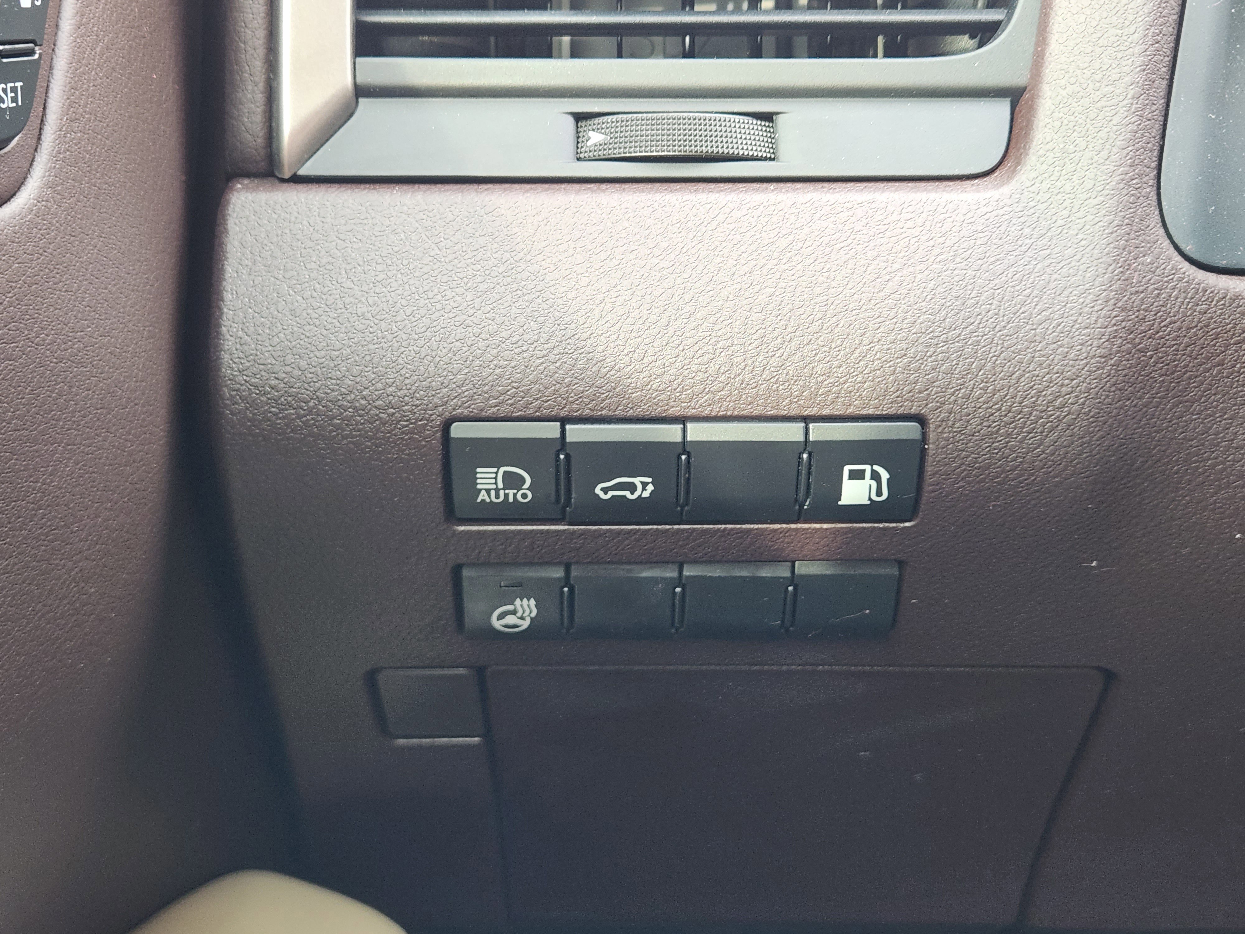 Used 2016 Lexus RX 450h FWD w/ Luxury Package image 16