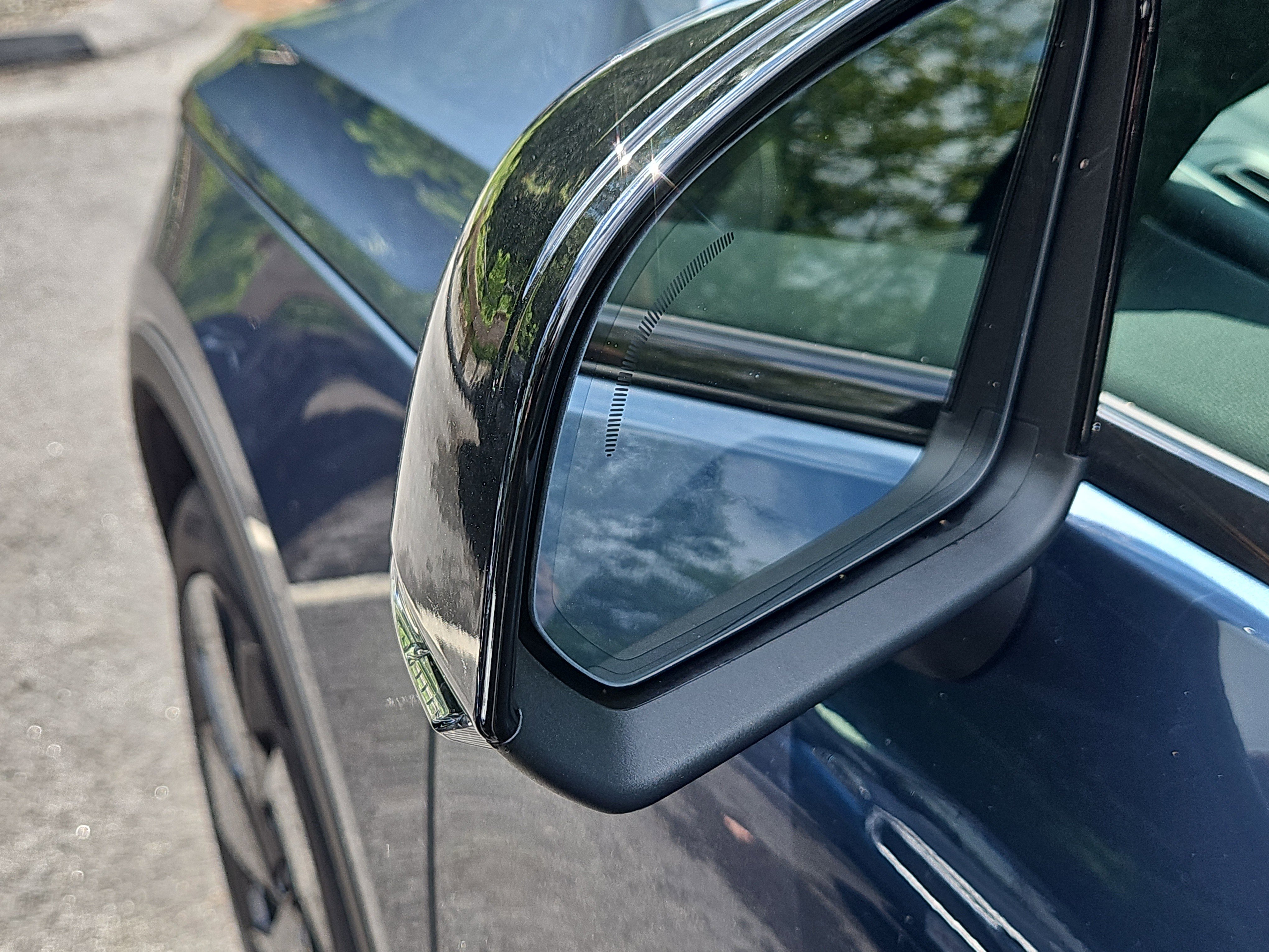 New 2026 Volvo XC40 B5 Ultra w/ Protection Package Premier image 14