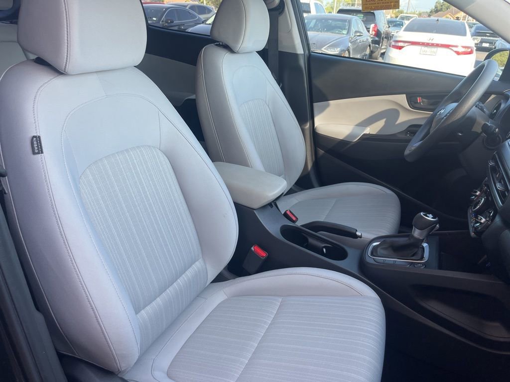 Used 2023 Hyundai Kona SEL image 29