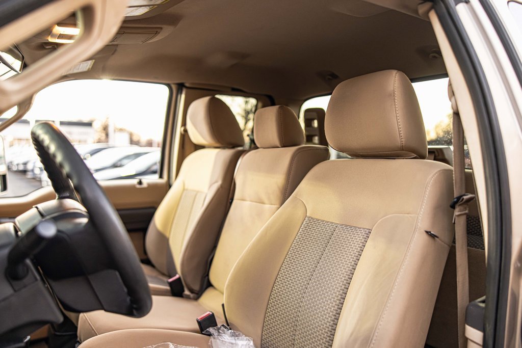 Used 2011 Ford F350 XLT w/ Camper Pkg image 16