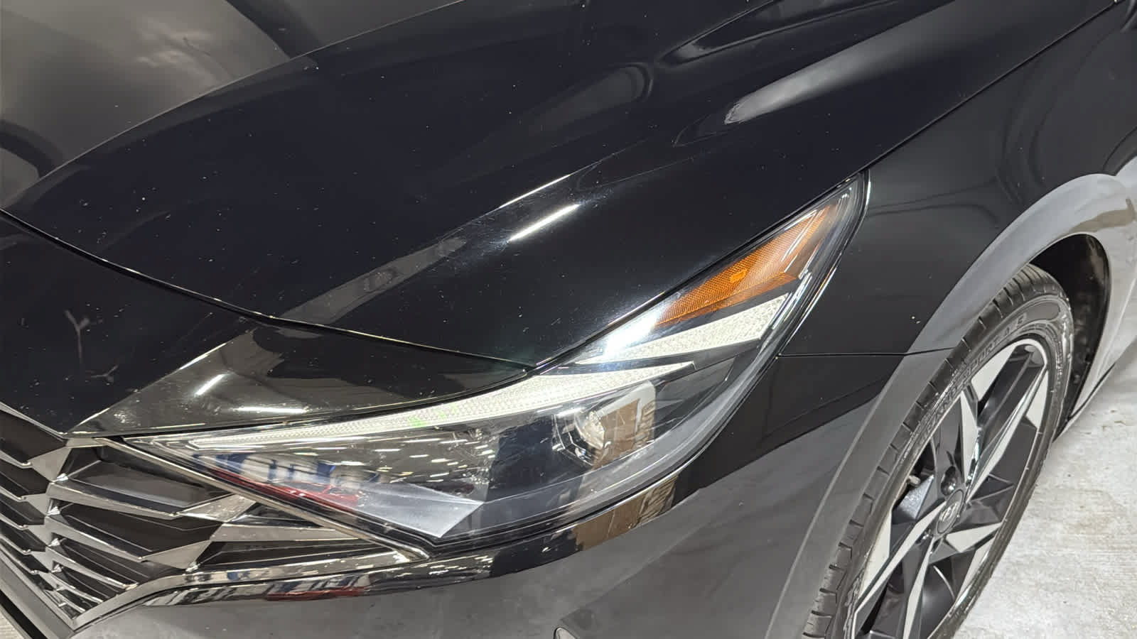 Used 2022 Hyundai Elantra Limited FWD image 7