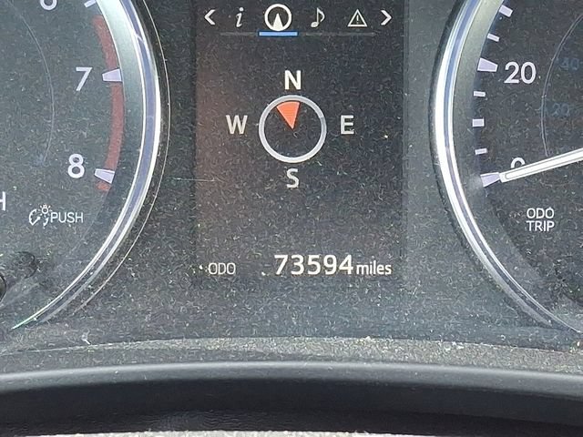 Used 2014 Toyota Highlander XLE FWD image 22