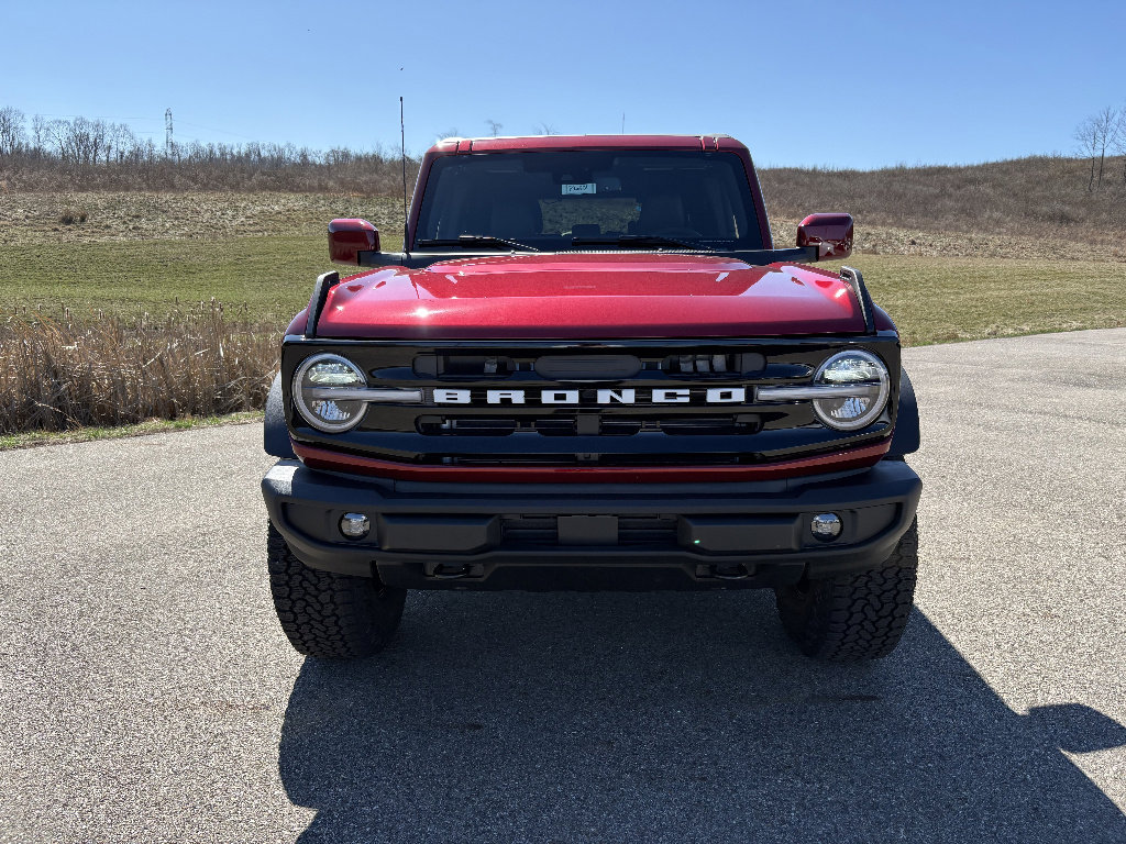 New 2026 Ford Bronco Outer Banks w/ Sasquatch Package image 8