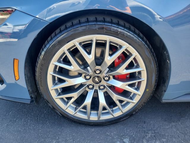 Used 2025 Ford Mustang GT Premium RWD image 31