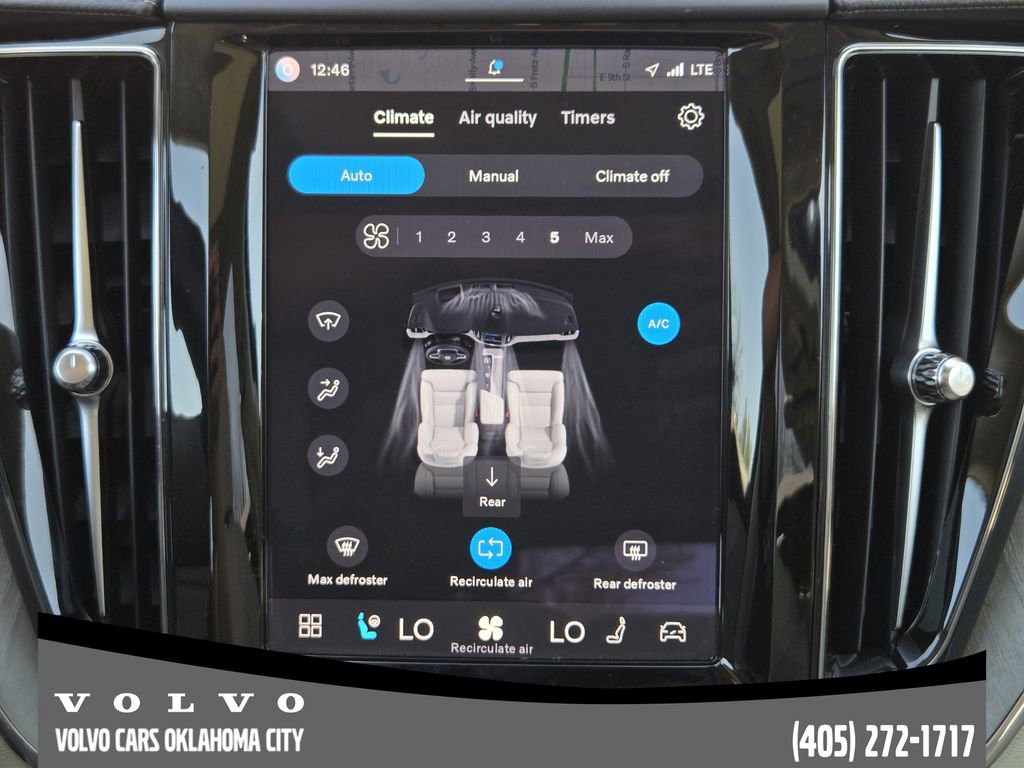 Certified 2024 Volvo XC60 B5 Ultimate w/ Protection Package Premier image 18