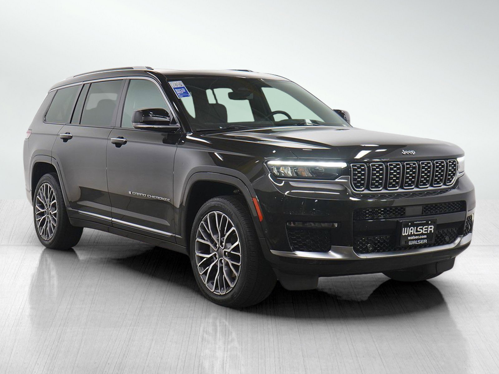 Used 2022 Jeep Grand Cherokee L Summit image 7