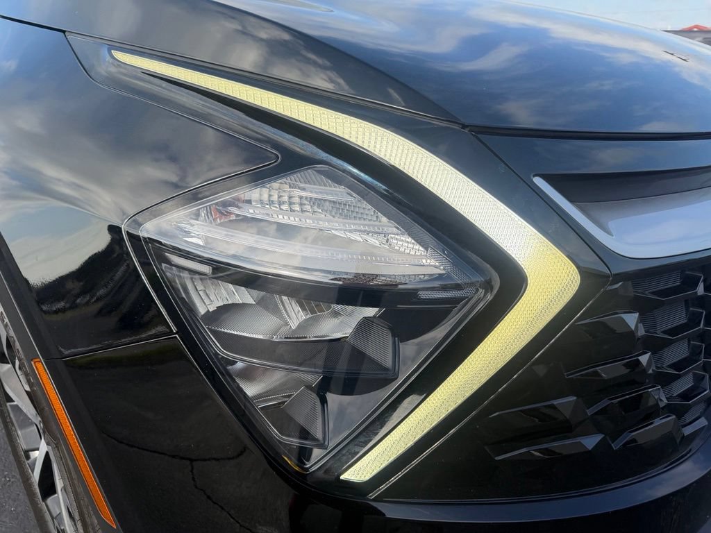 Used 2023 Kia Sportage EX FWD image 16