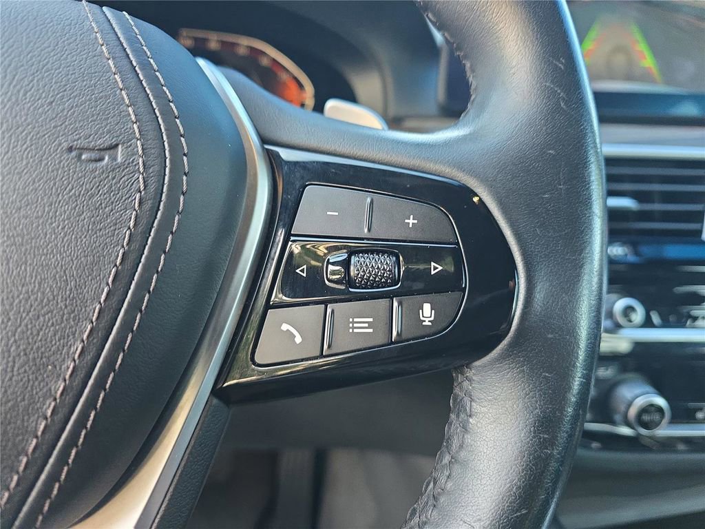 Used 2021 BMW 540i w/ Convenience Package image 19