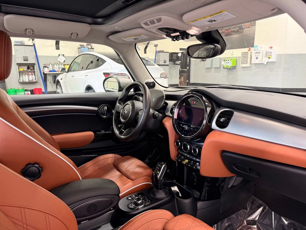 Used 2024 MINI Cooper SE FWD image 24