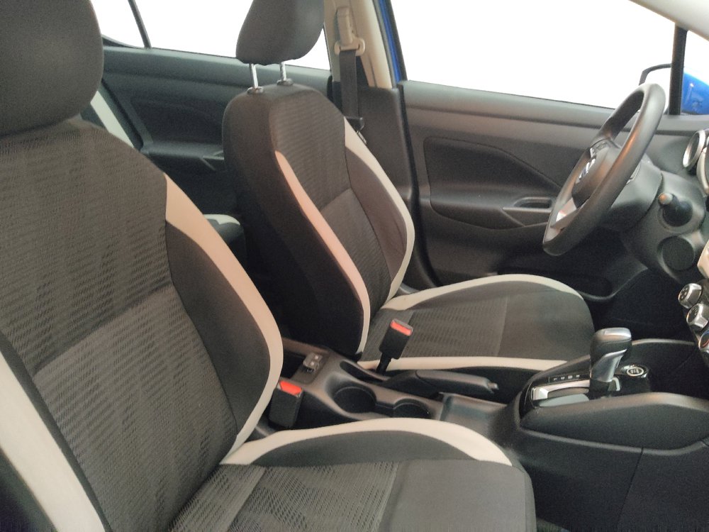 Used 2021 Nissan Versa SV FWD image 21