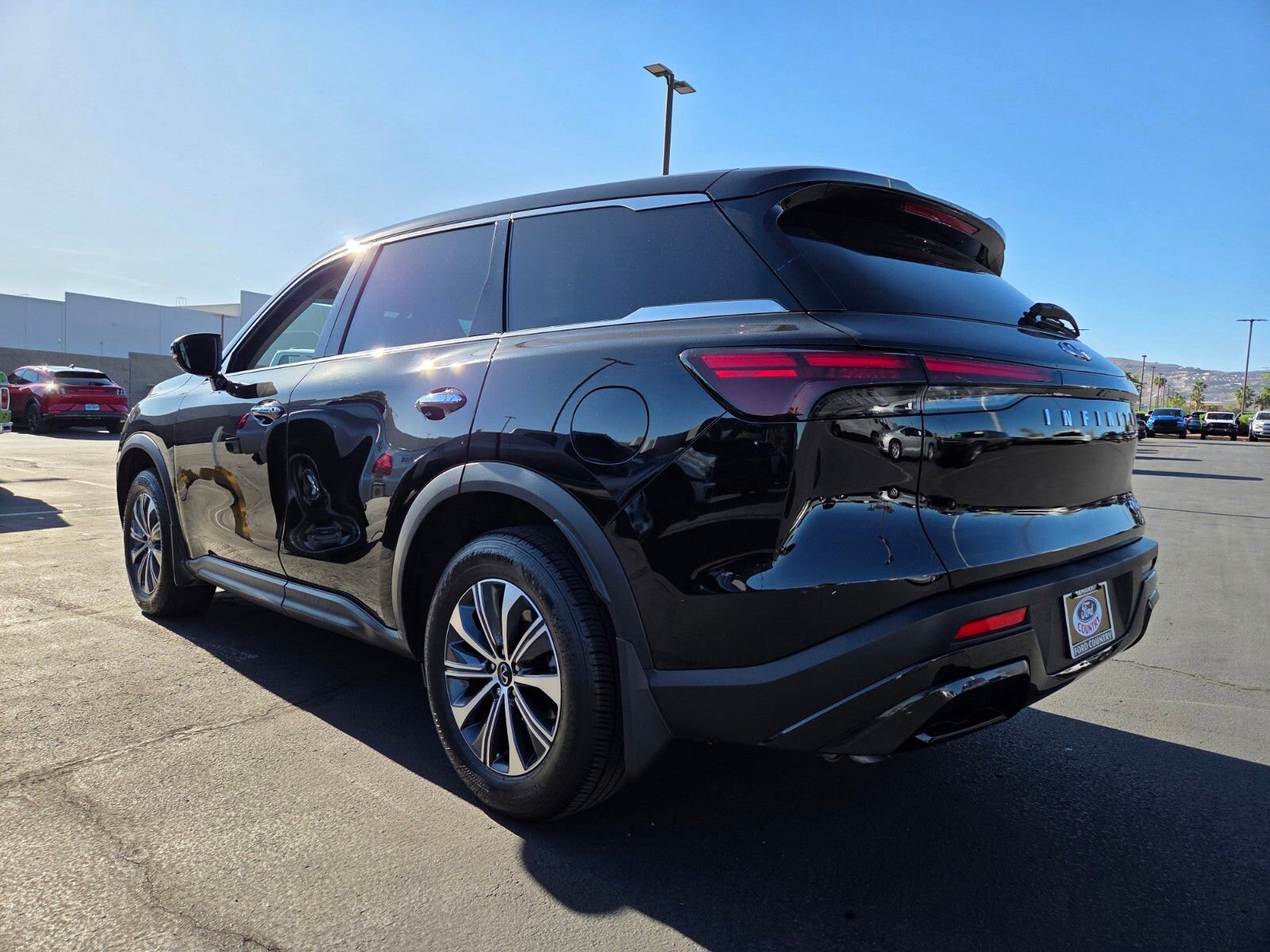 Used 2025 INFINITI QX60 Pure FWD image 4