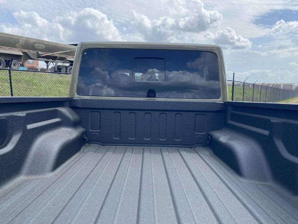 New 2026 Jeep Gladiator Rubicon w/ Steel Power Dome Hood Package AWD/4WD image 37