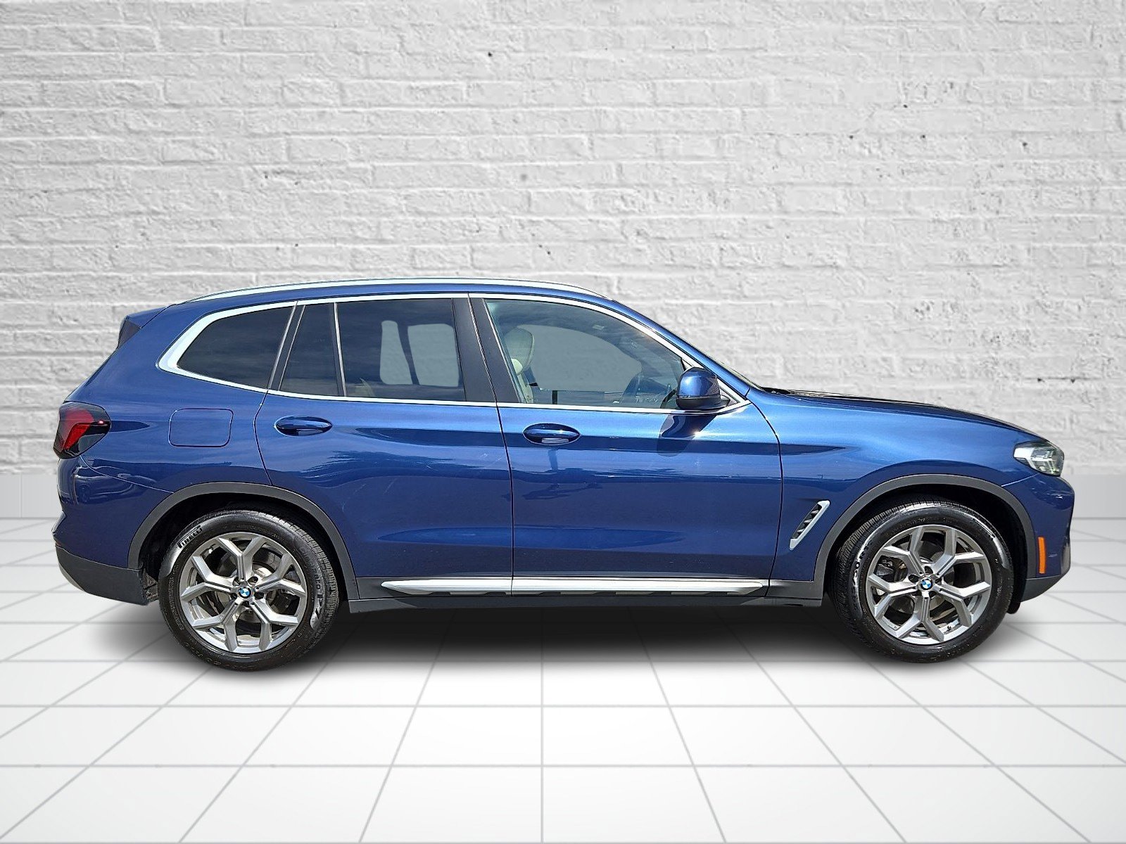 Used 2022 BMW X3 xDrive30i AWD/4WD image 7