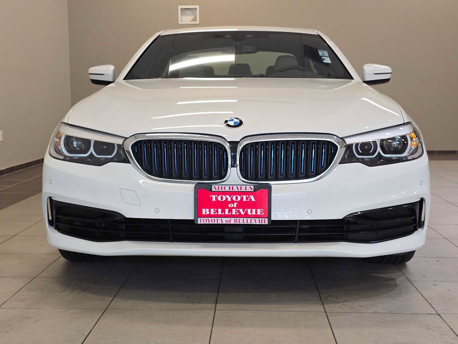Used 2019 BMW 530e xDrive w/ Convenience Package AWD/4WD image 6
