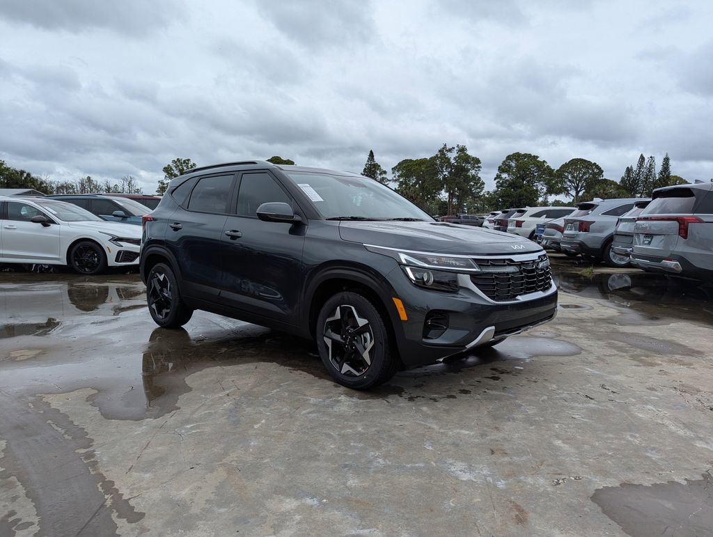 New 2026 Kia Seltos S FWD image 2