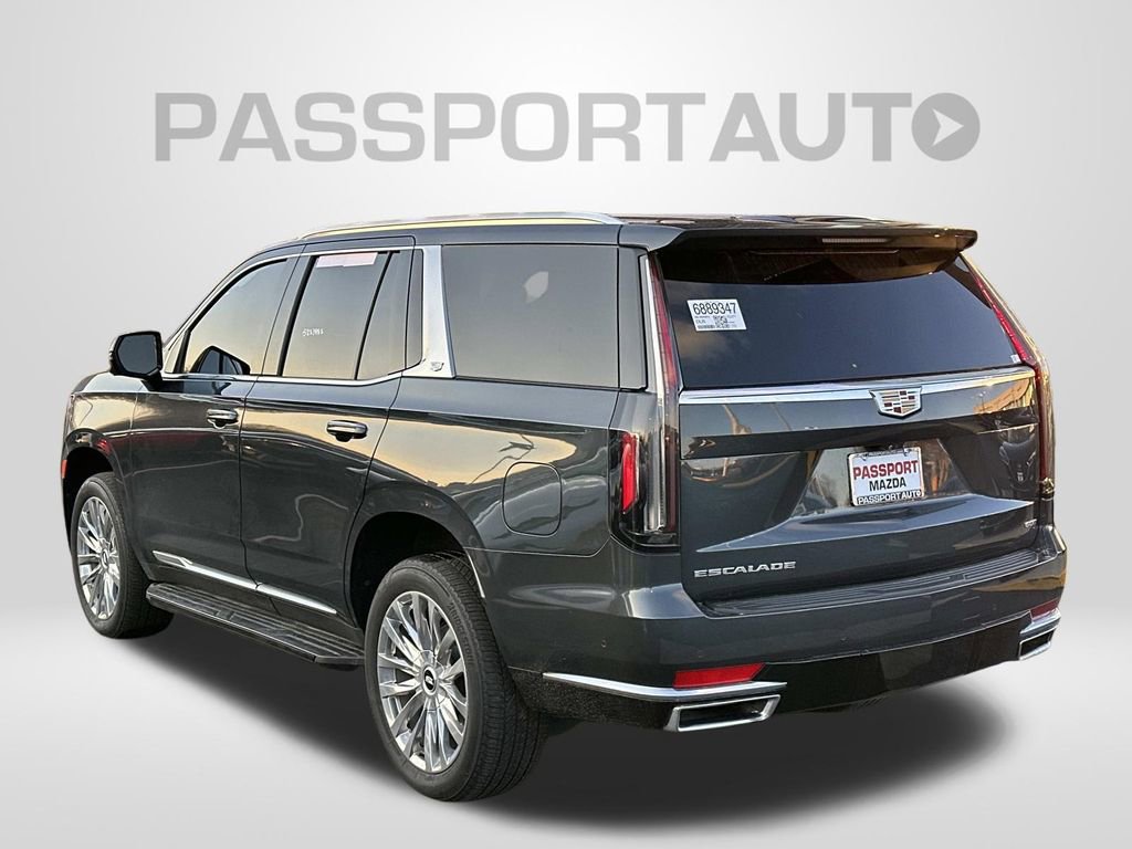 Used 2022 Cadillac Escalade Premium Luxury image 2