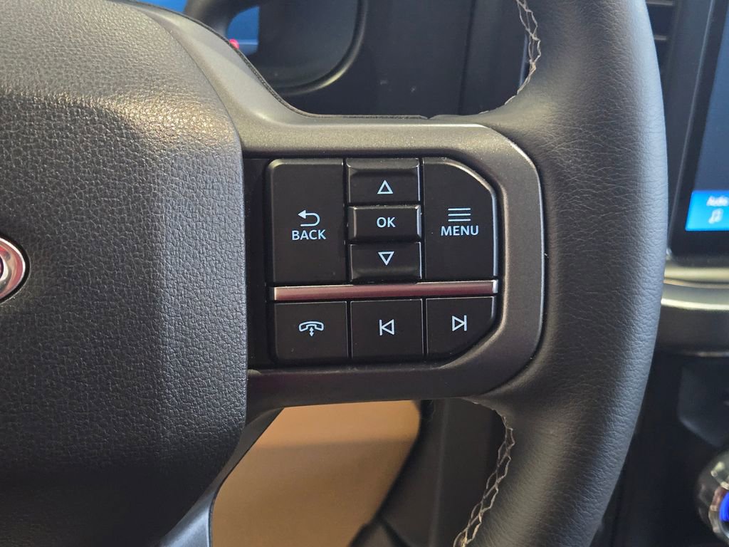 Used 2025 Ford F350 Lariat w/ Chrome Package image 16