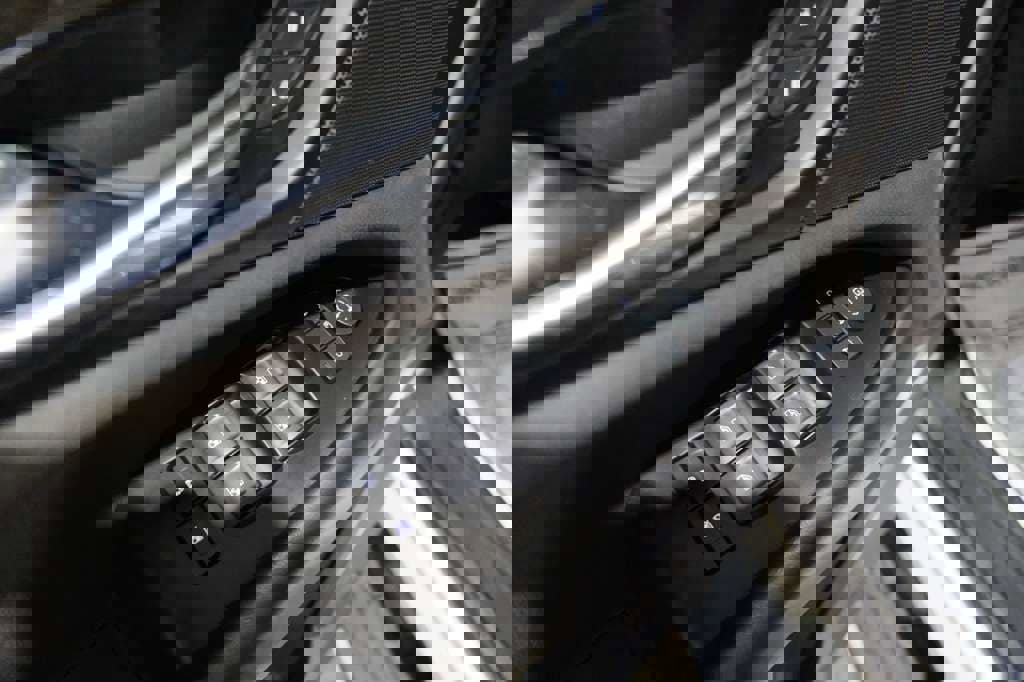 Used 2020 Cadillac Escalade ESV Platinum image 20