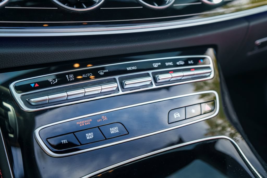 Used 2022 Mercedes-Benz E 53 AMG 4MATIC Cabriolet image 18