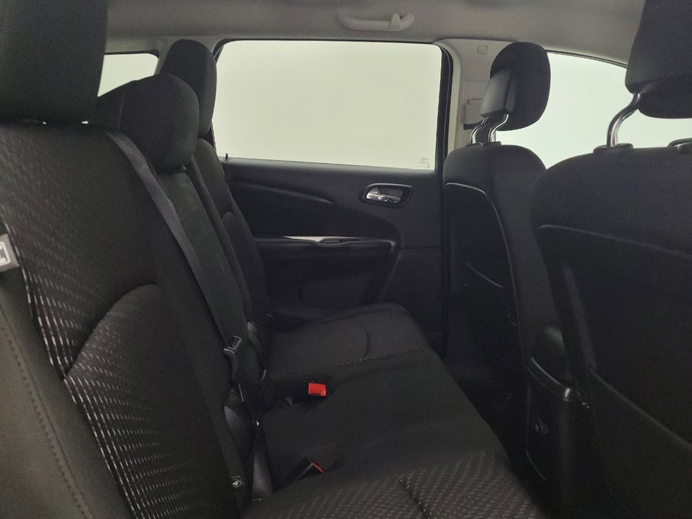 Used 2020 Dodge Journey SE w/ SE Popular Equipment Group FWD image 19