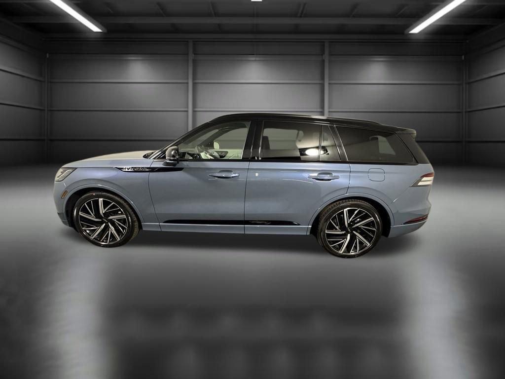 New 2026 Lincoln Aviator Black Label AWD/4WD image 3