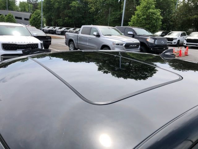 Used 2022 Dodge Charger Scat Pack w/ Dynamics Package RWD image 9