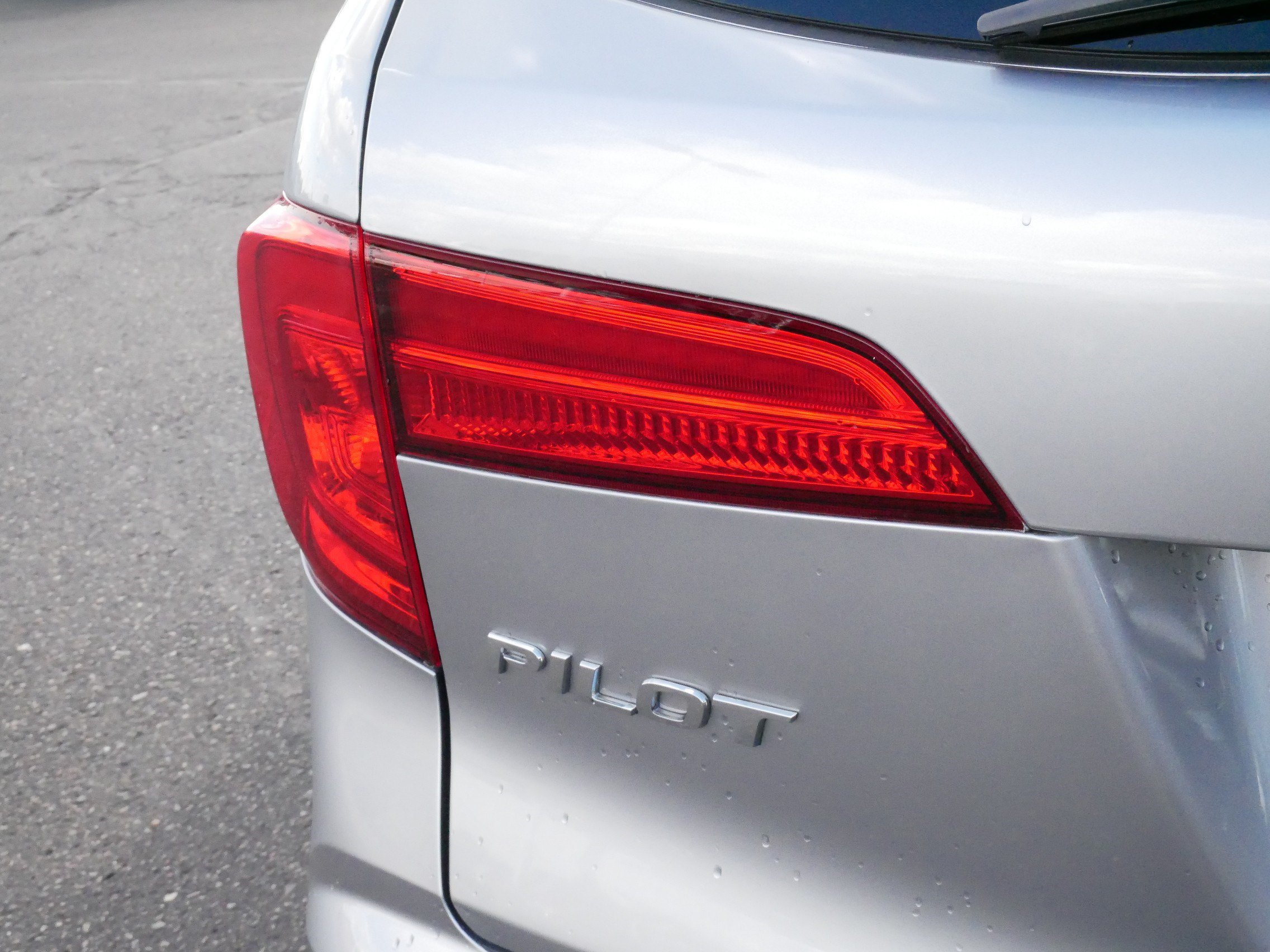 Used 2016 Honda Pilot Elite image 17