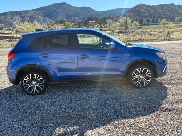 Used 2017 Mitsubishi Outlander Sport SE AWD/4WD image 4