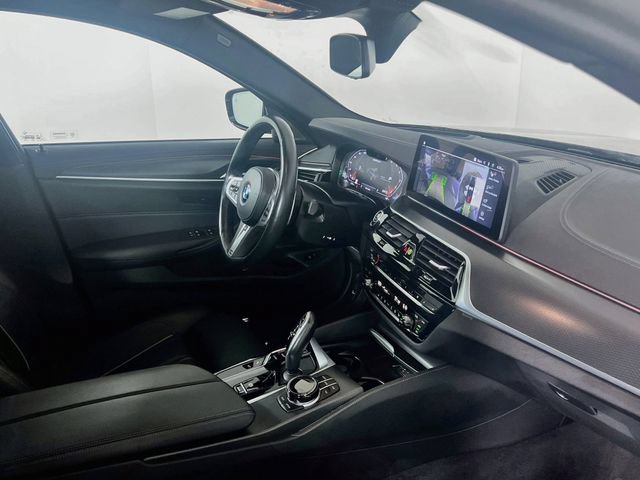 Used 2023 BMW M550i xDrive w/ Executive Package AWD/4WD image 8