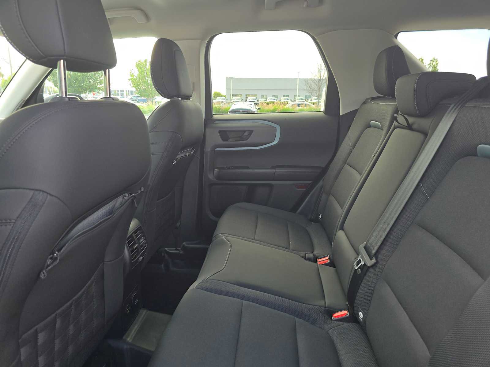 Used 2022 Ford Bronco Sport Badlands image 16