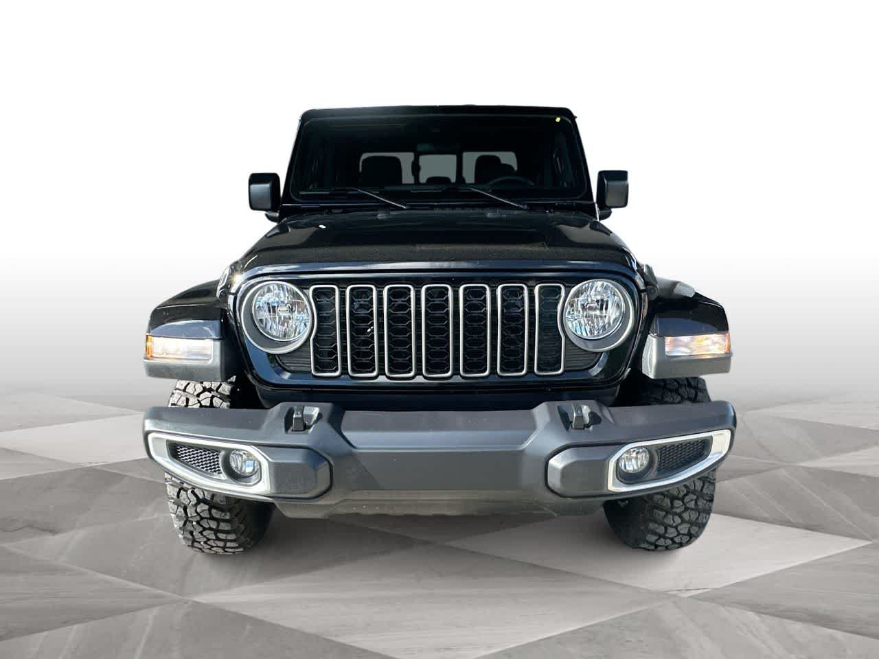 Used 2025 Jeep Gladiator Sport AWD/4WD image 3