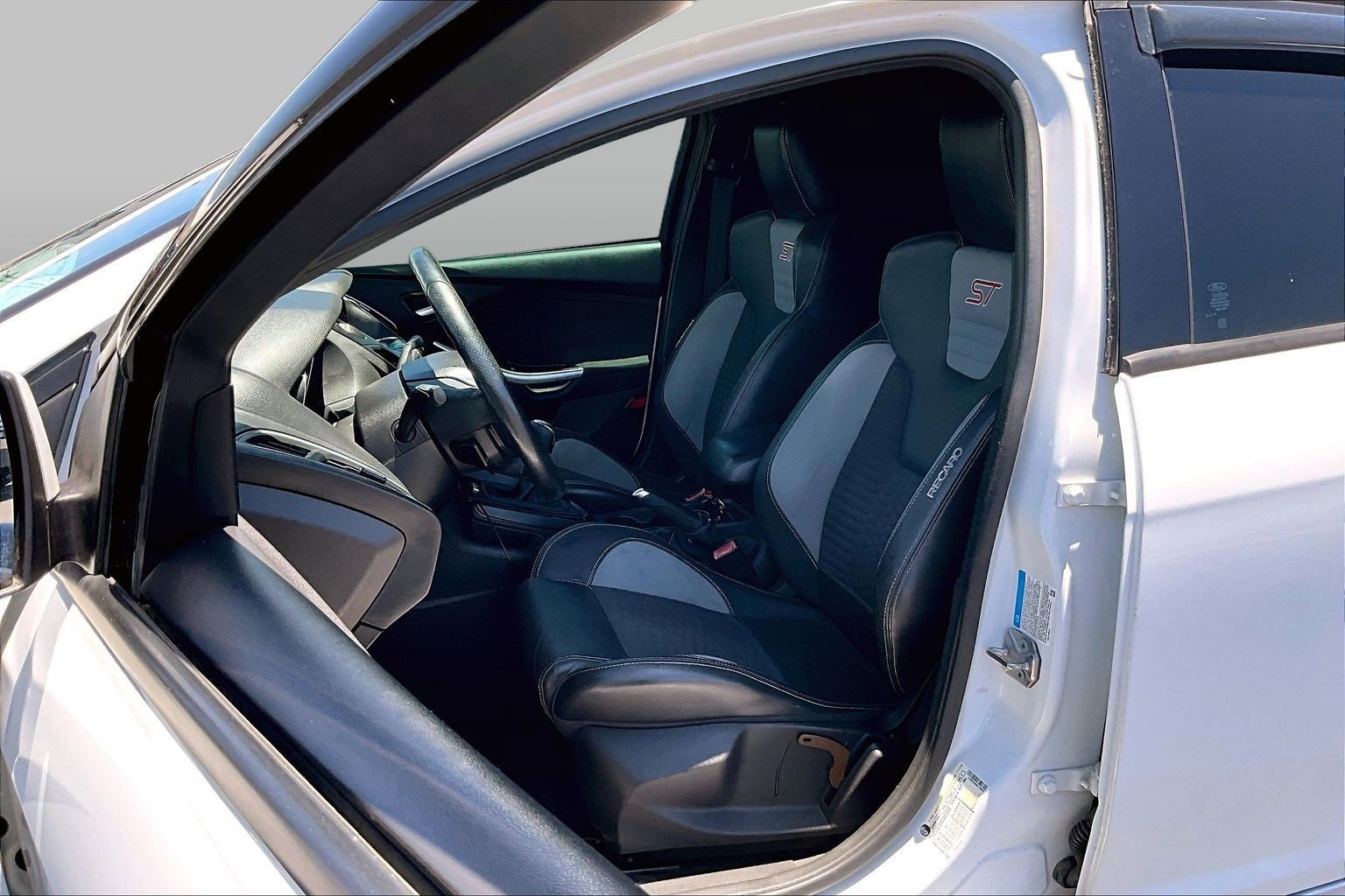 Used 2013 Ford Focus ST FWD image 23