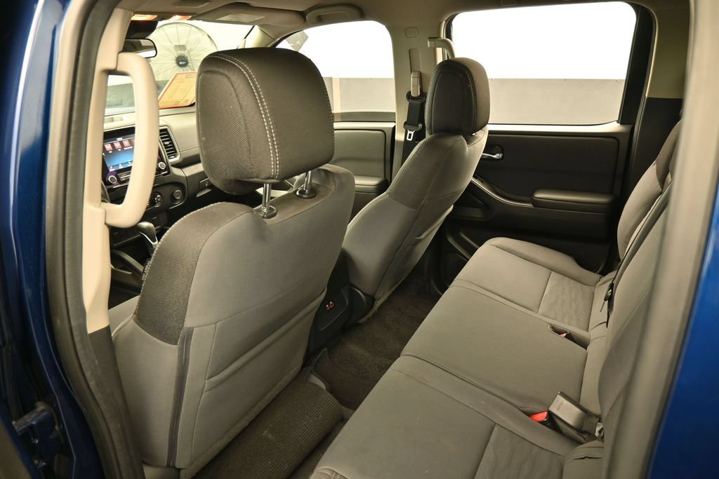 Used 2022 Nissan Frontier SV RWD image 34
