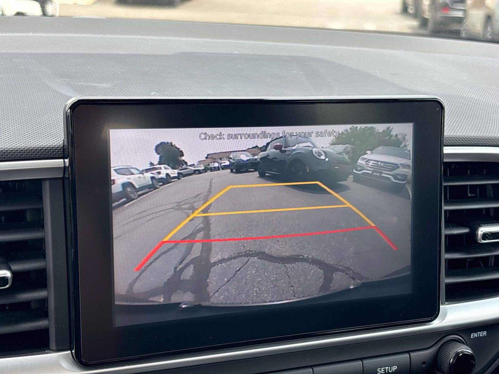 Certified 2022 Hyundai Venue SE w/ Cargo Package FWD image 23