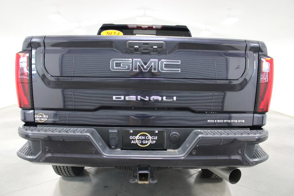 Used 2024 GMC Sierra 2500 Denali Ultimate AWD/4WD image 8