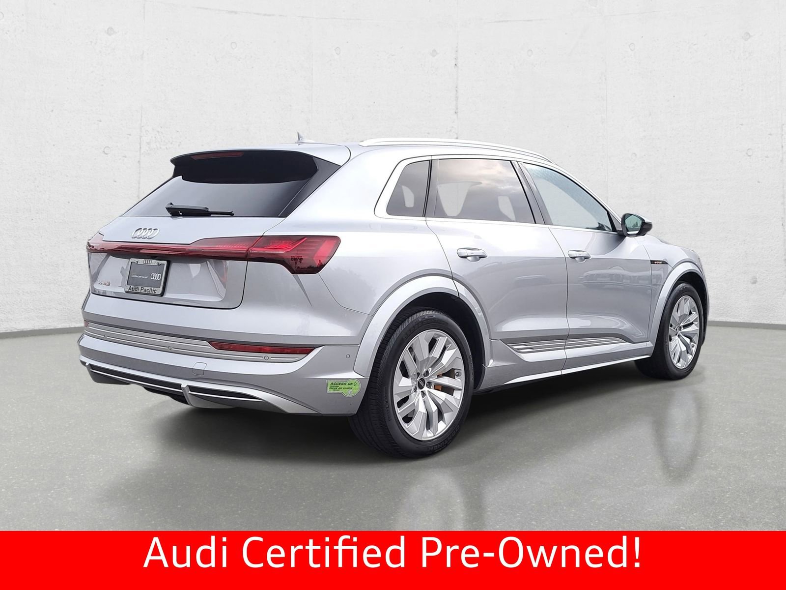 Certified 2023 Audi e-tron S Premium Plus image 5