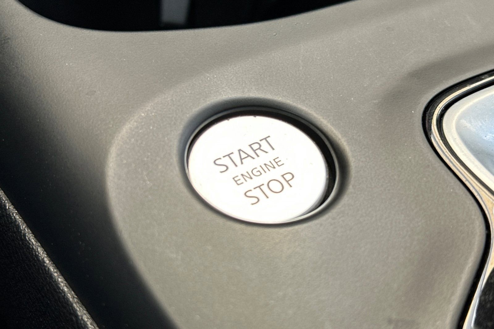 Used 2022 INFINITI QX50 Luxe image 22