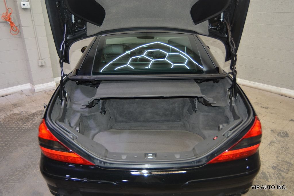 Used 2004 Mercedes-Benz SL 55 AMG image 26