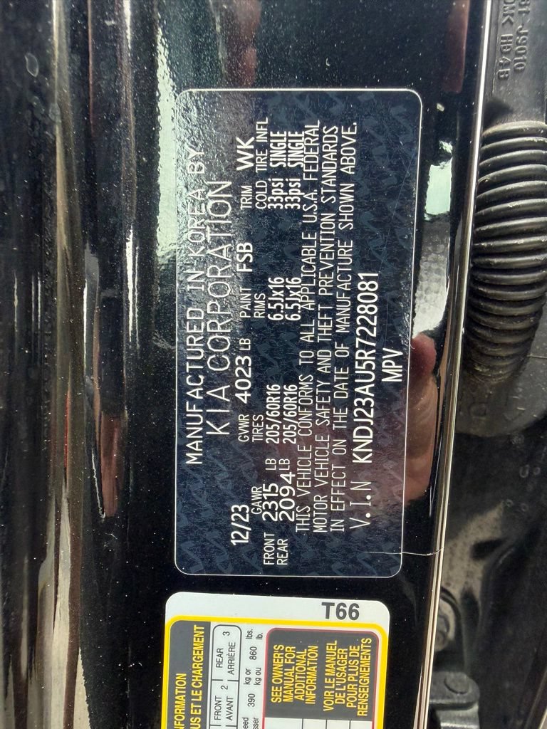 Used 2024 Kia Soul LX w/ Option Group 015 FWD image 28