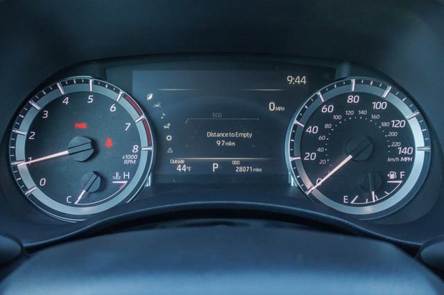 Used 2024 Toyota Highlander XLE AWD/4WD image 19